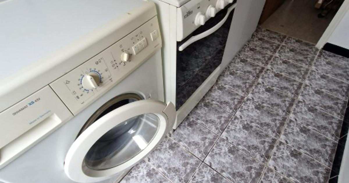 Garsoniera prospat refacuta, situata intre liniile de metrou 1 si 2