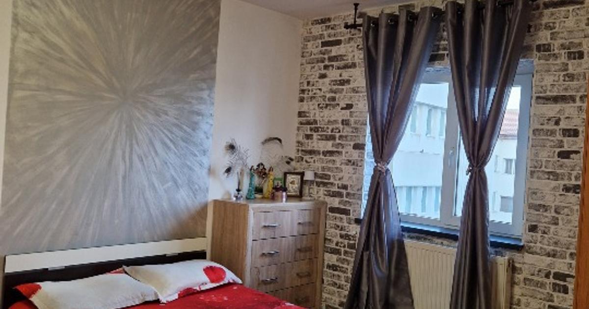 Garsonieră decomandată în zona Central, Slatina