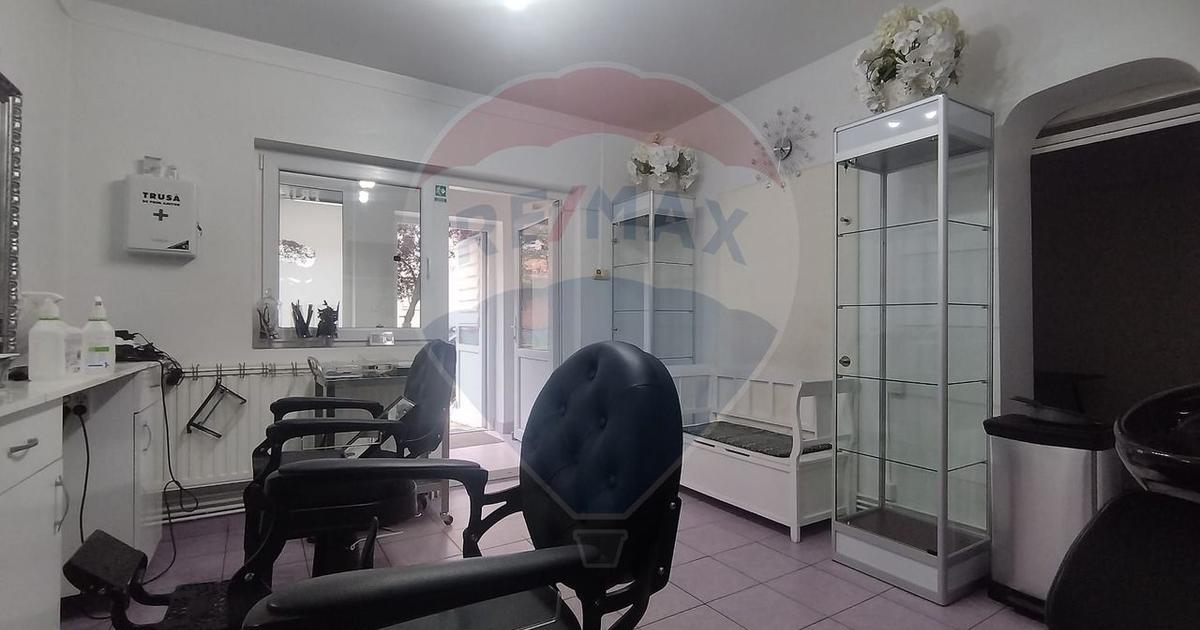 Apartament de vânzare – 34 mp, multifuncțional (comercial / locuința)