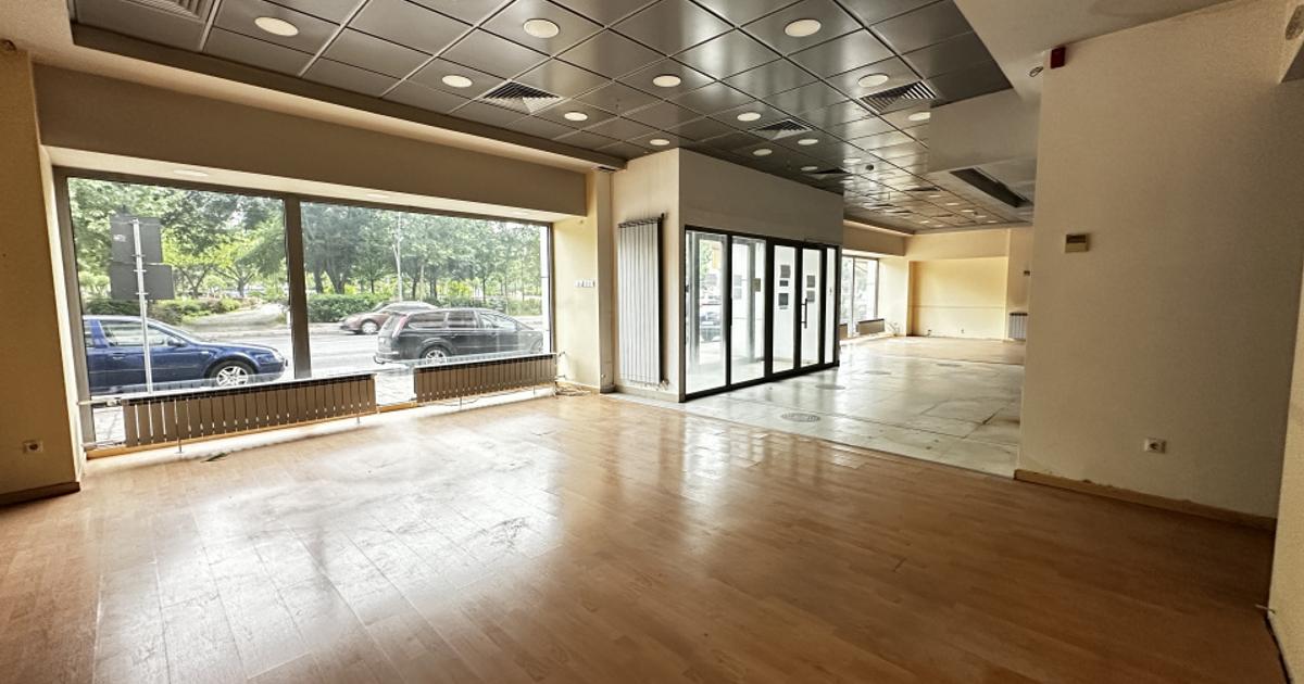 INCHIRIERE Spațiu comercial 173 mp. Vitrina Mare la Bulevard CETATE Alba Iulia