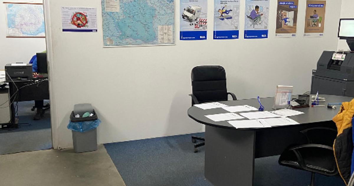 Spatiu Comercial - Magazin Showroom Hala Depozit Birou - Utilitati