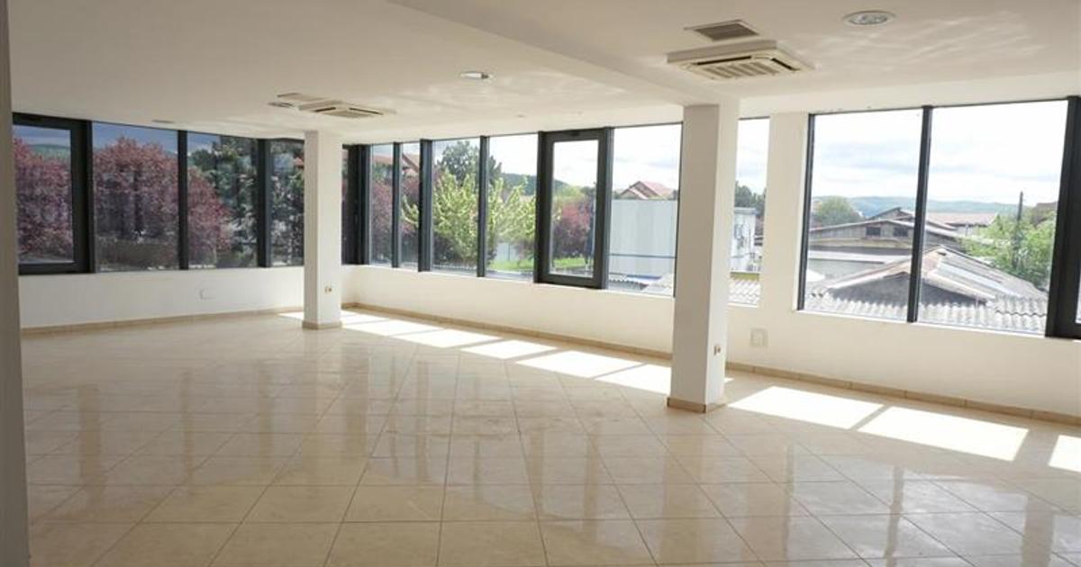 Spațiu comercial 140 mp în zona Cartierul Traian, Râmnicu Vâlcea