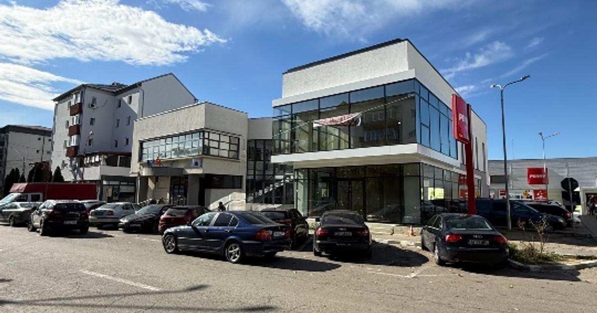 Spațiu comercial ultra central de inchiriat ,150mp, Oraș Titu.
