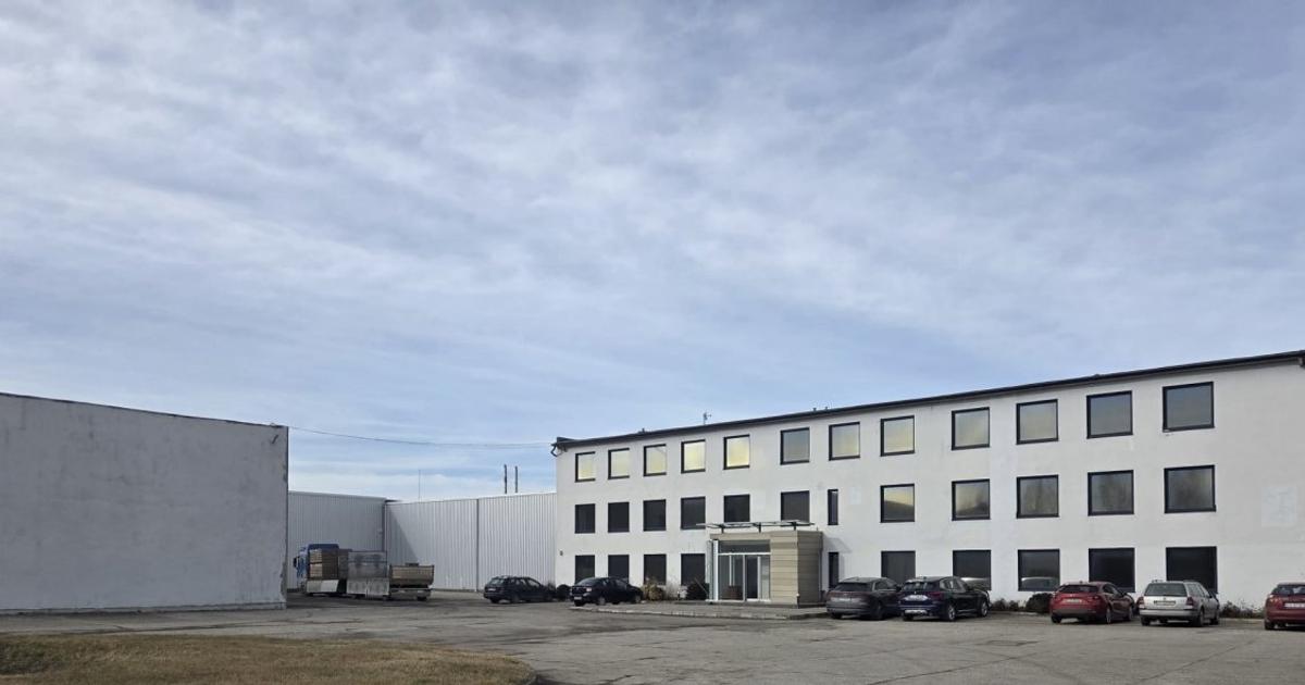 Spațiu industrial 10550 mp în Târgu Secuiesc