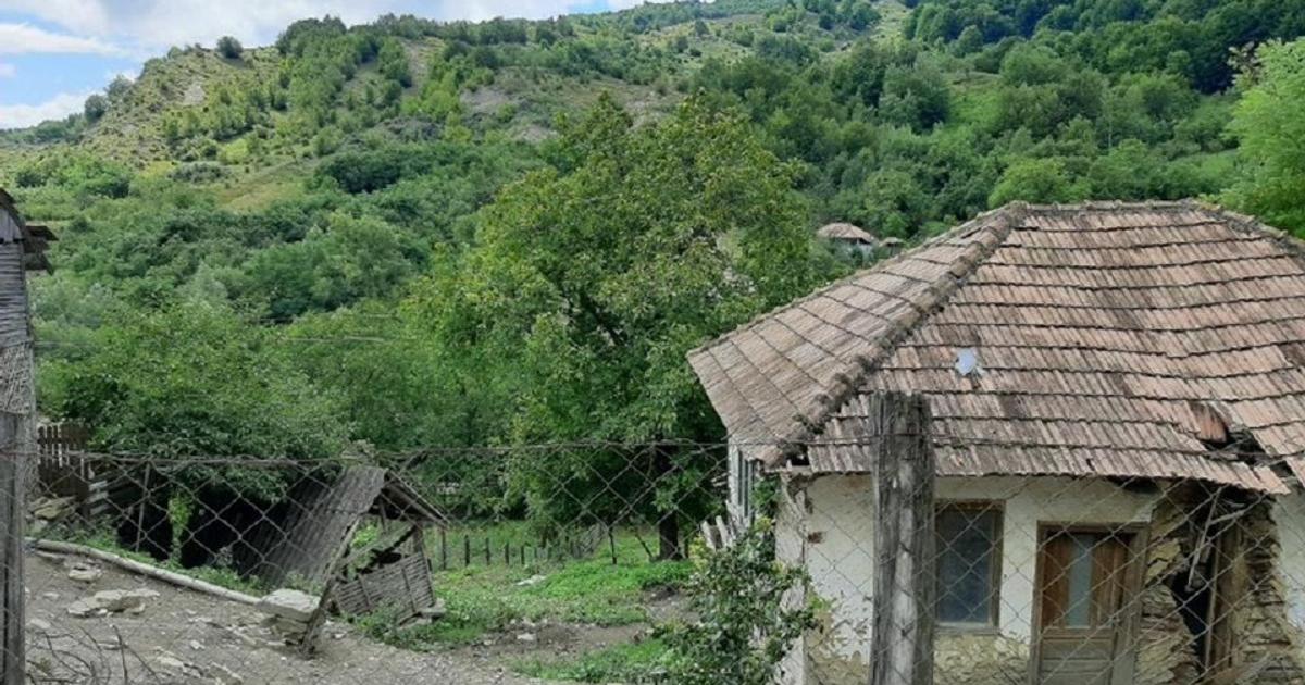 Teren intravilan de 1262 mp, în Bâsca Chiojdului