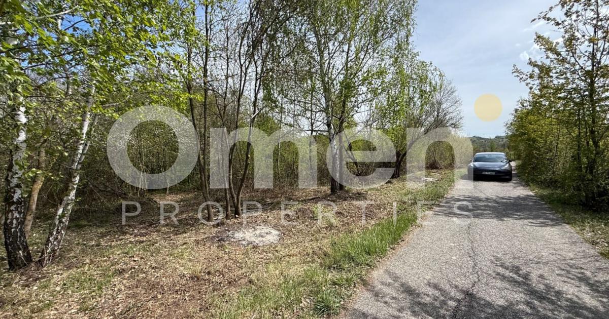Teren extravilan de 842 mp, în Berința