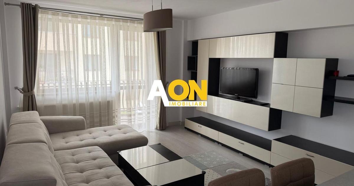 Apartament 3 camere de închiriat – zona Centru