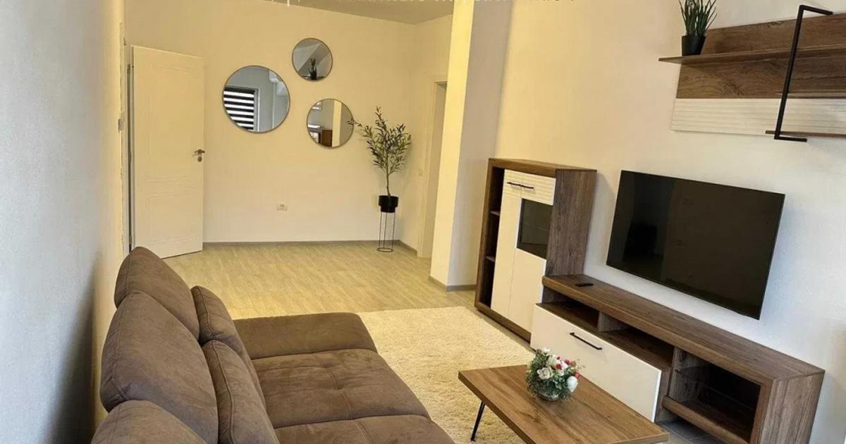 Apartament 3 Camere Bloc Nou CENTRU Baie Balcon Parcare Clima Mobilat Complet