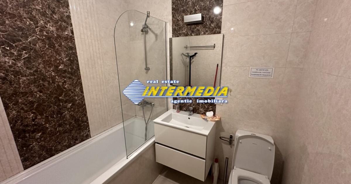 Apartament 2 camere de inchiriat Bloc Nou Cetate cu parcare