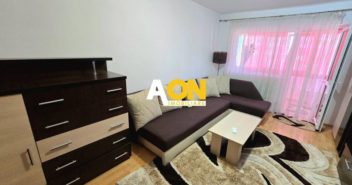 Apartament cu 2 Camere, Bloc cu Lift, Loc de Parcare, Zona Cetate