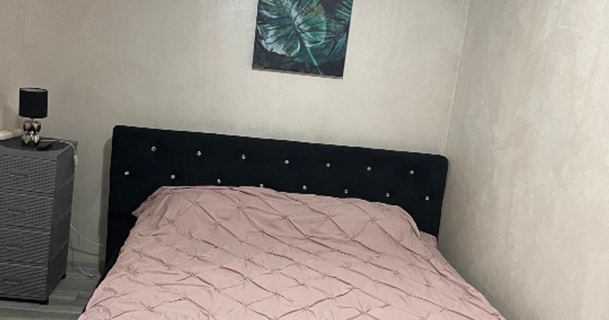 Apartament decomandat cu 2 camere în zona Central, Buzău