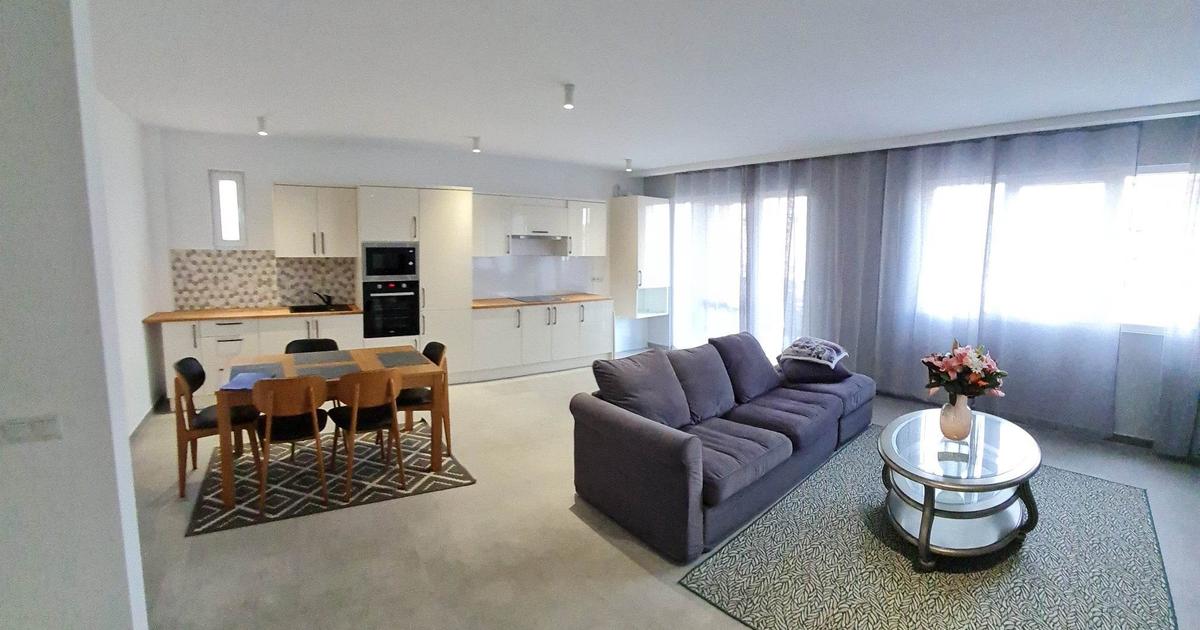 Apartament semidecomandat cu 2 camere în zona 22 Decembrie, Deva