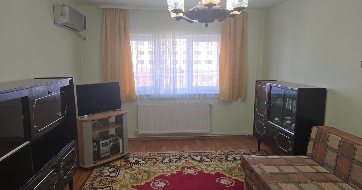 Inchiriez apartament 2 camere decomandat in Deva pe Liliacului, etaj 2,