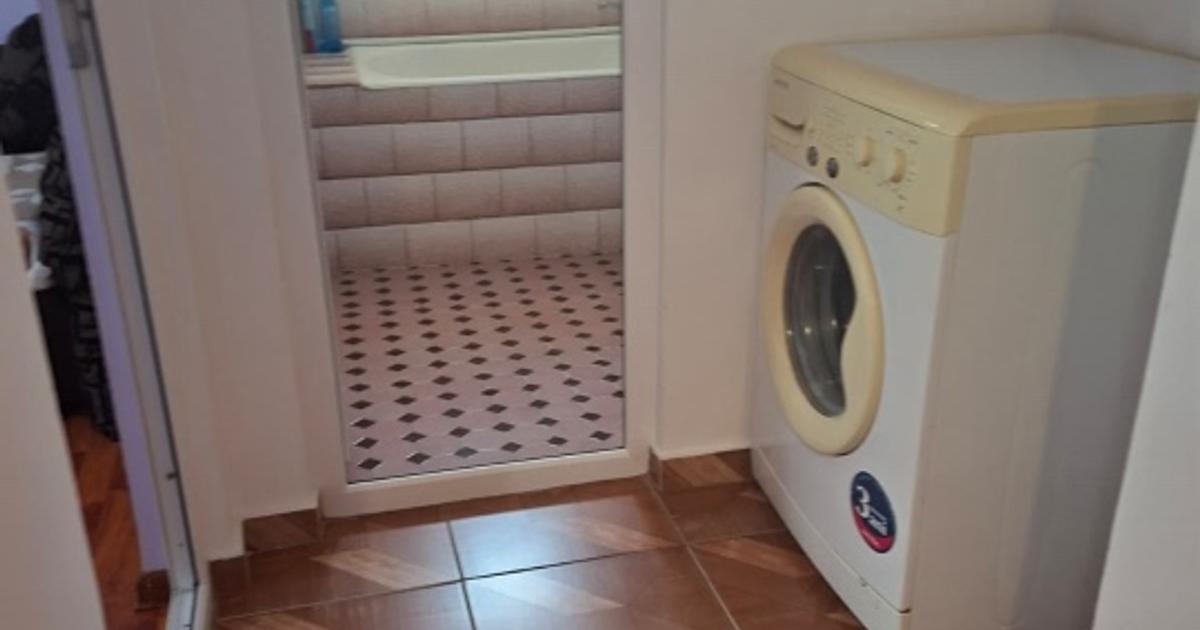 Apartament semidecomandat cu 2 camere în Fetești-Gară