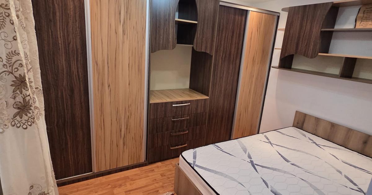 Apartament cu 2 camere, etajul 1/4, zona Mircea Cel Batran