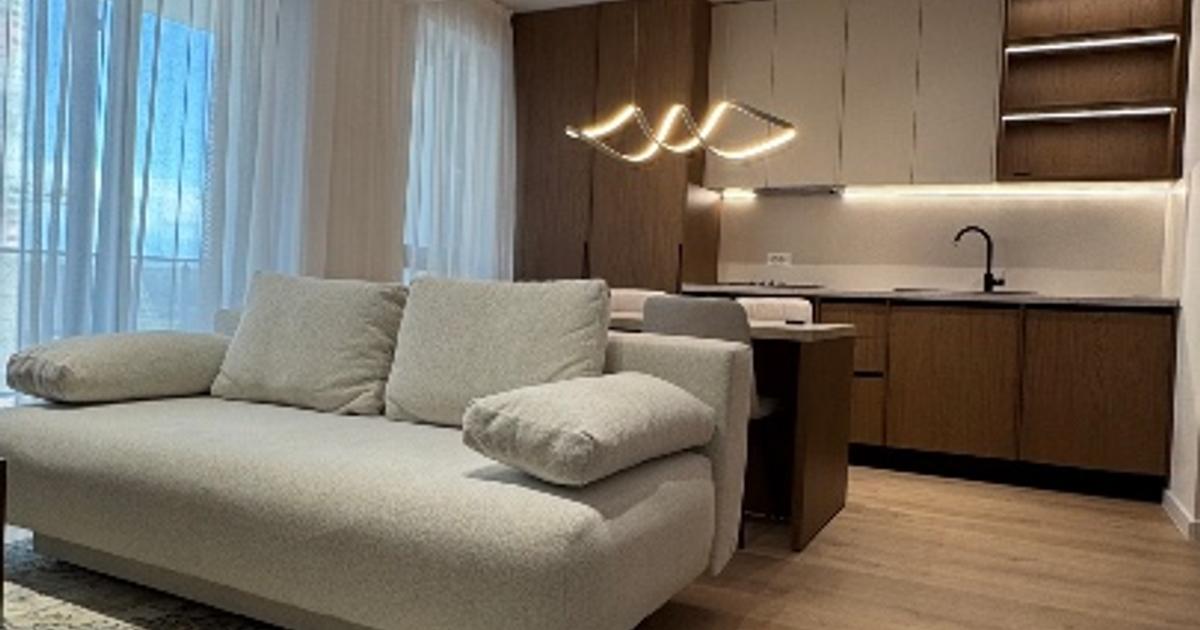 Proprietar închiriez ap 2 camere Lux