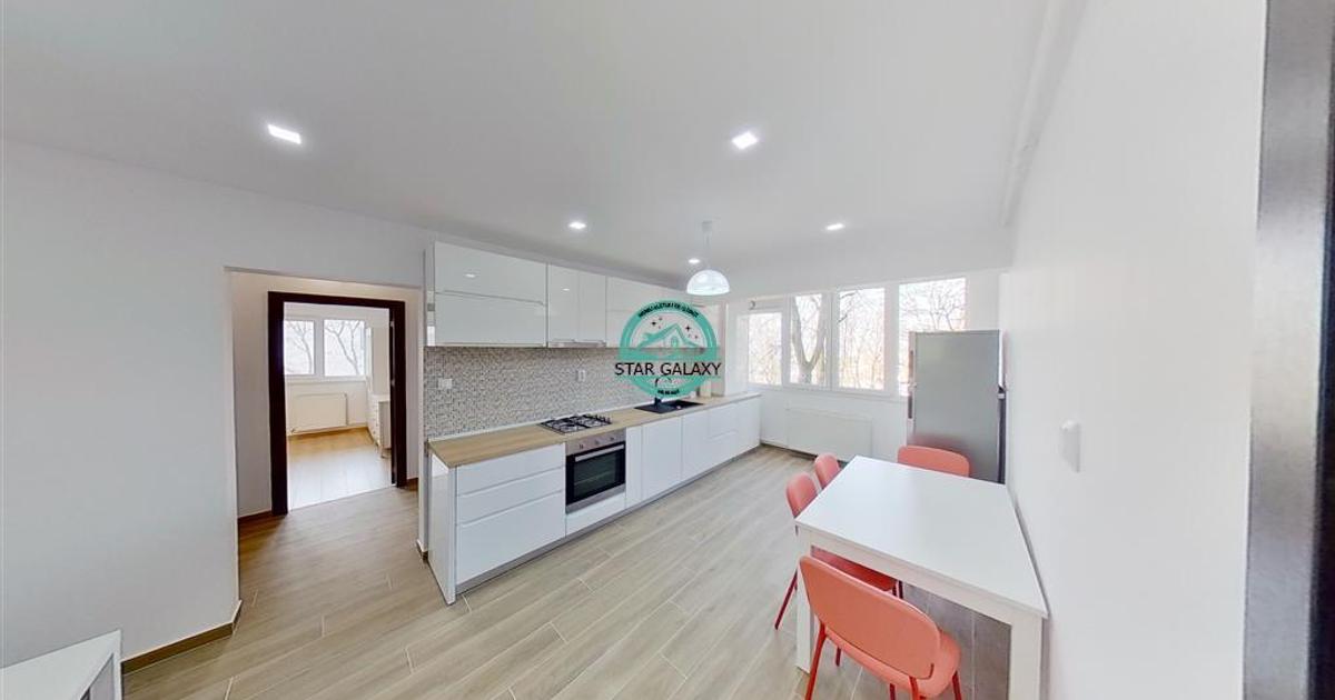Inchiriez apartament cu 3 camere in Cornisa mobilat si utilat modern