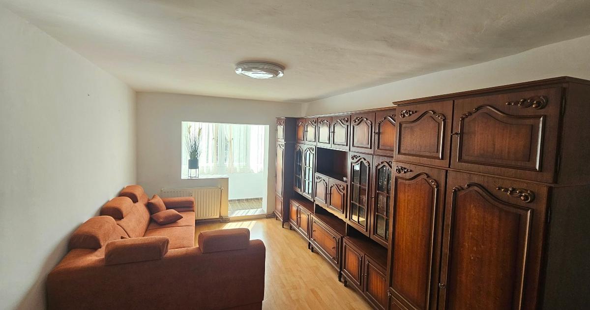Apartamen 3 camere de inchiriat