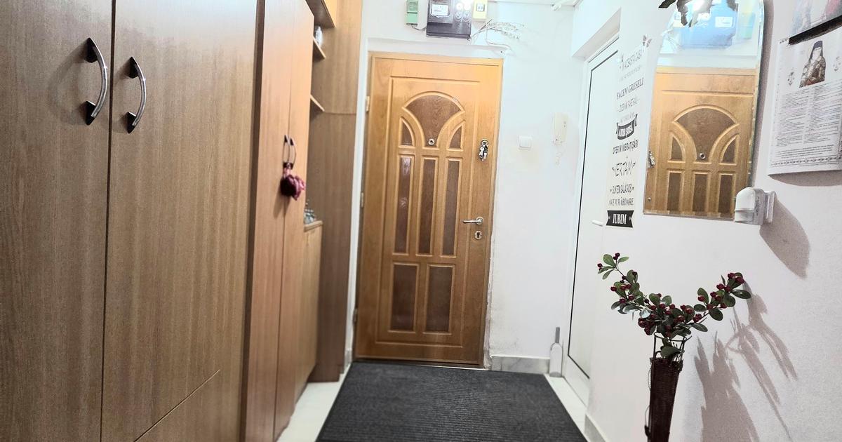4 camere transformat în 3 camere Spatios Gării