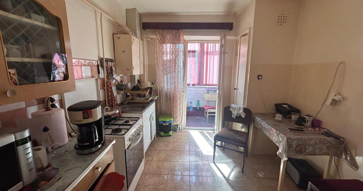 - Etaj 1- Apartament 3 camere 71mp, confort 1 decomandat, Obor.