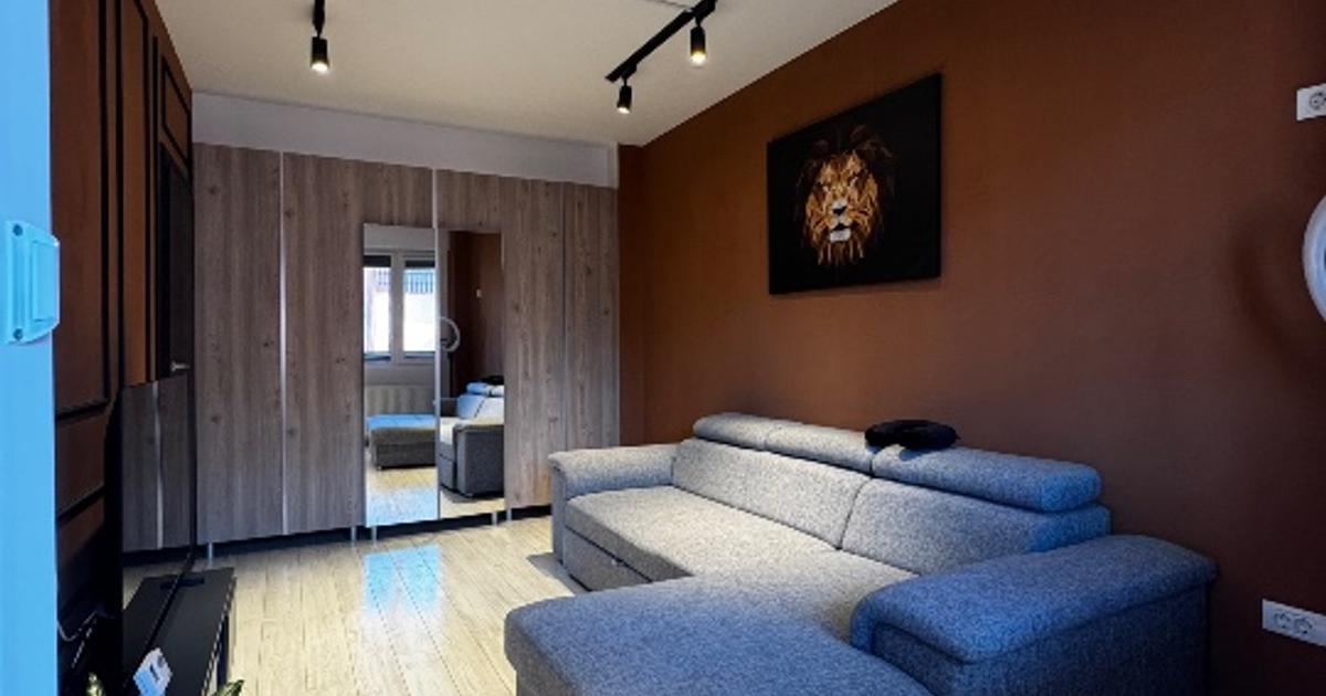 Apartament cu 2 camere mobilat ,utilat la cheie direct de la Proprietar