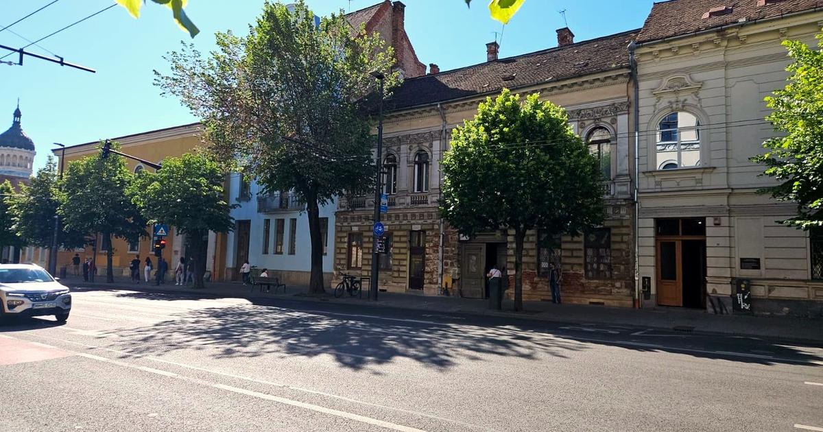 0 %comision Apartament cochet, etajul 1, sud, cladire istorica Central