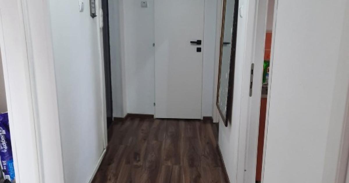 Apartament cu 3 camere  Vedere Panoramică - 65 mp2, Gaz AC Termopane