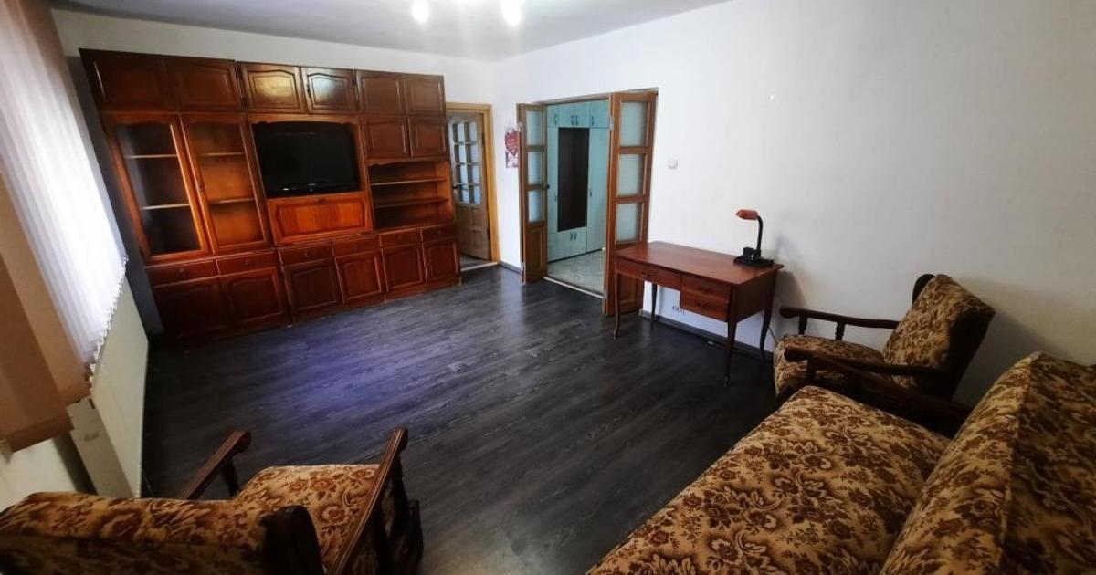Aparatment cu 3 camere decomandat, etajul 4/8, zona Alexandru