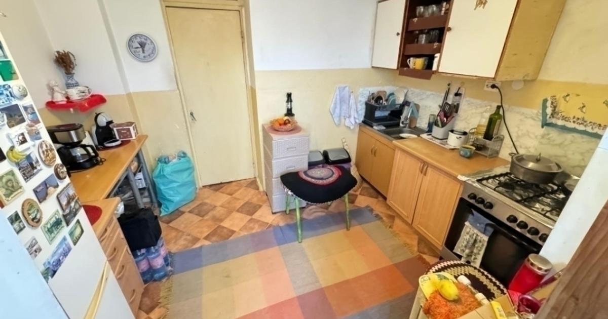 3 Camere Decomandat 2 Bai 72mp bloc 1984 zona Nicolina