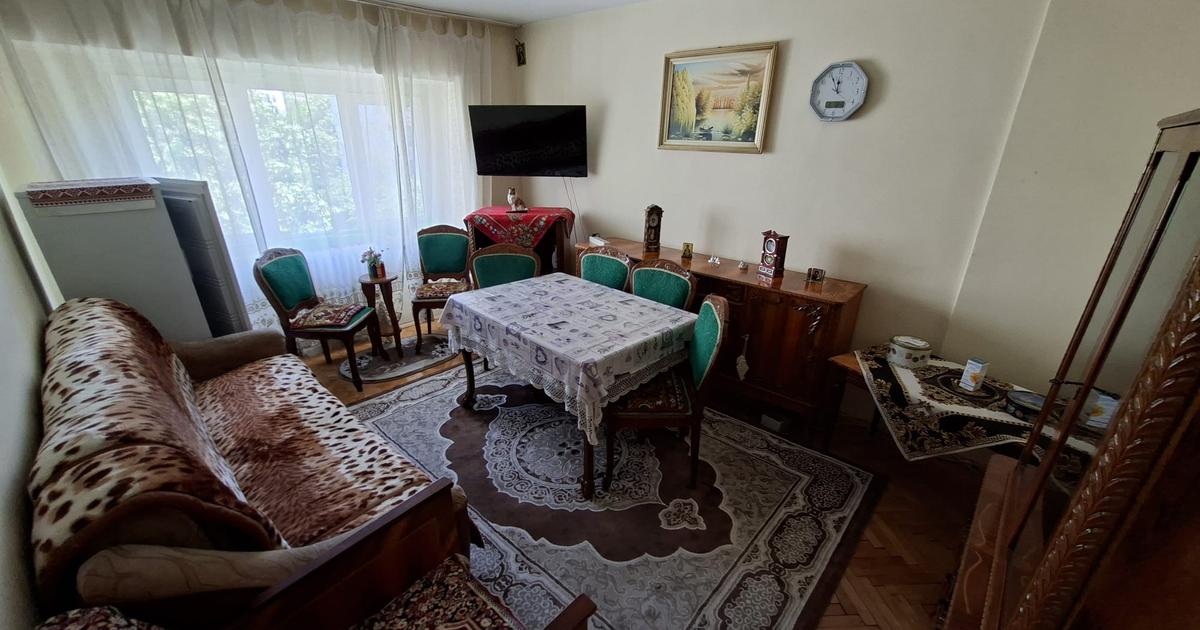 Apartament cu 3 camere, decomandat, etajul 3/8, zona Pacurari