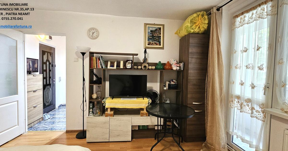 Apartament 2 camere,parter+balcon mare+boxa in proprietate,zona Scoala nr.8 P.Nt