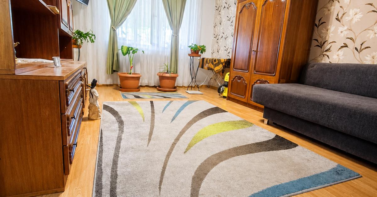Apartament 2 camere, PARTER, str DACIA , pretabil cabinet medical