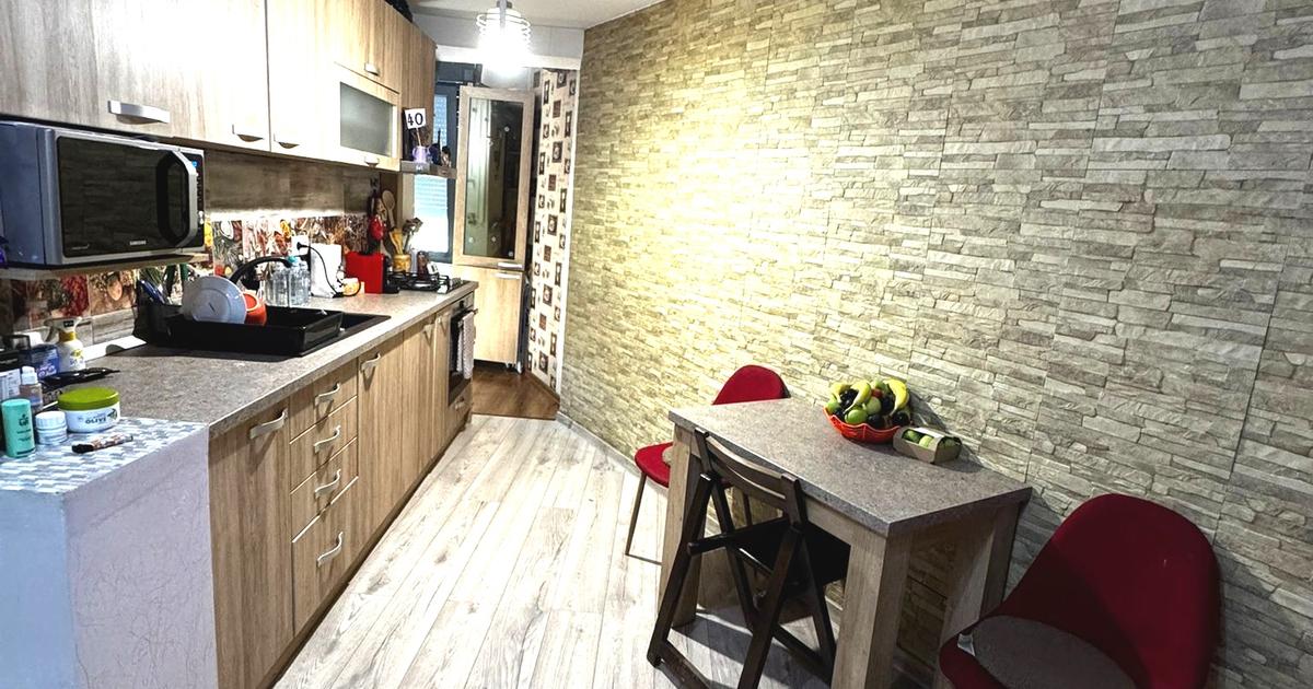 Apartament 2 camere zona Spital 52mp mobilat utilat  63.000eur