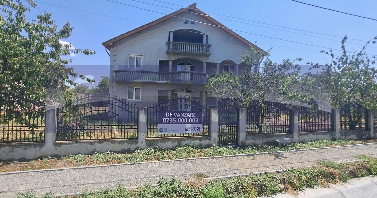 VANZARE VILA DIN BCA + TEREN 1.400 MP | STRADA PRINCIPALA | CRANGU, TELEORMAN