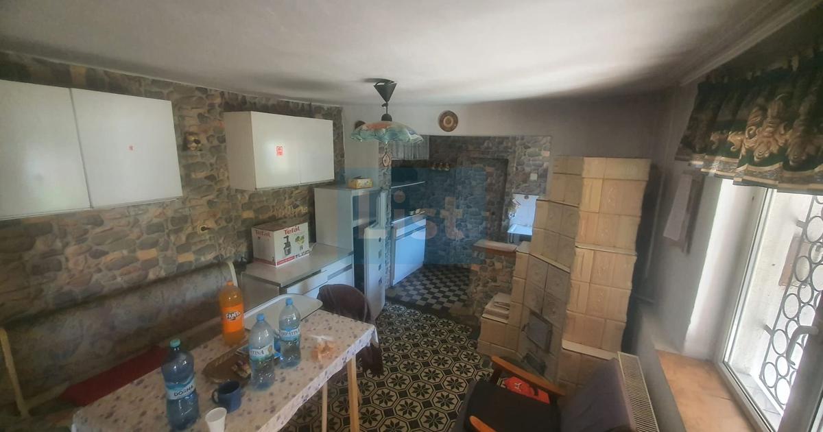 Casă 157 mp cu 6 camere în Drobeta-Turnu Severin