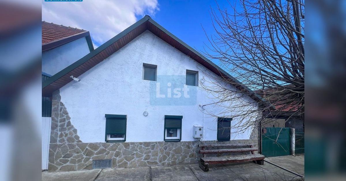 🏡 Casă Tradițională din Cărămidă Arsă – Gărâna, Județul Caraș-Severin