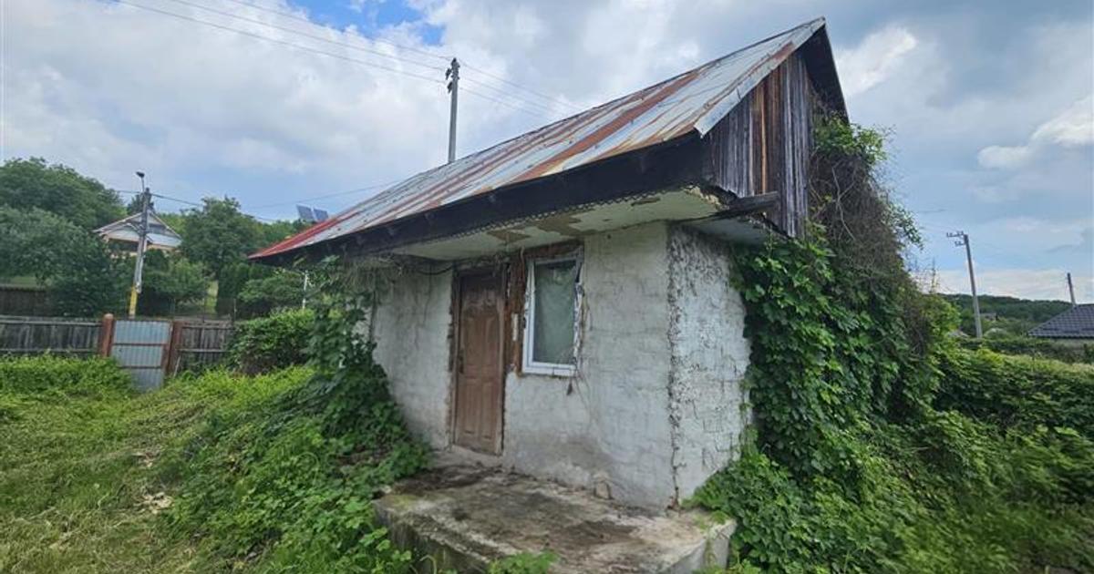 Luncani, Casa Chirpici, La strada