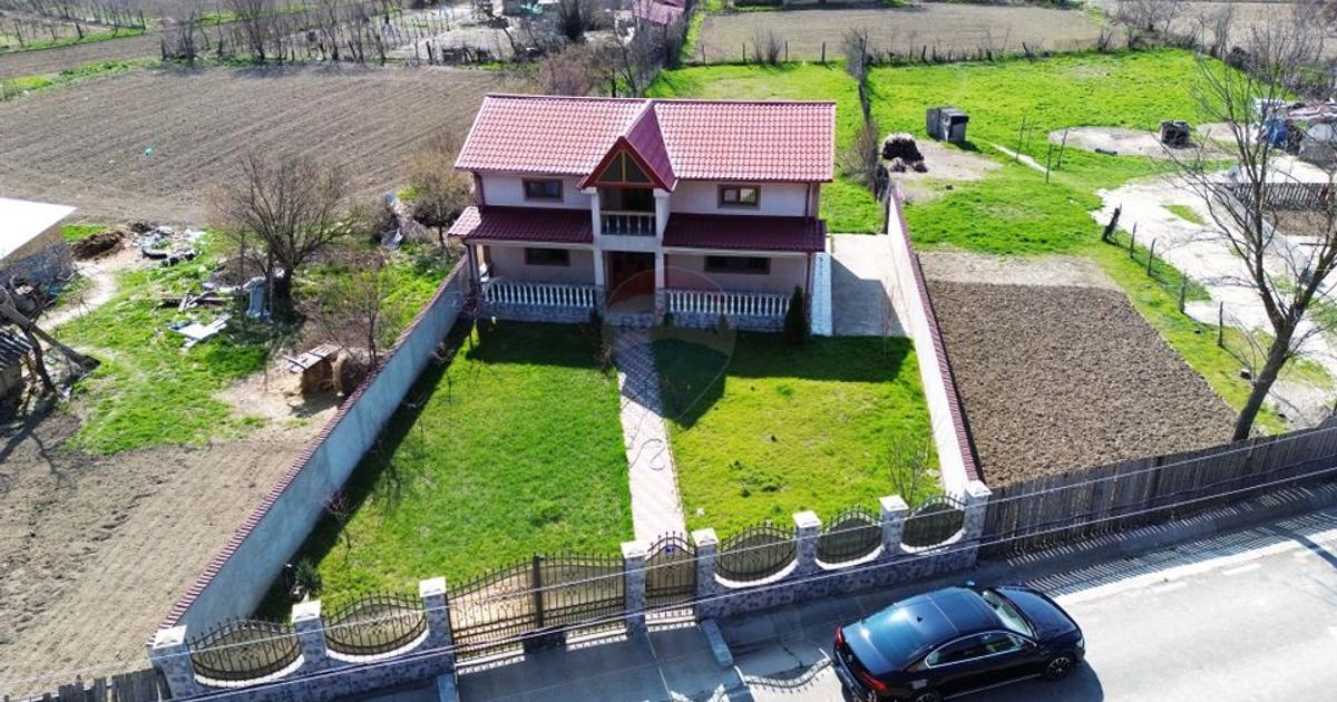 Casă cu 4 camere de vânzare Nămoloasa I Galati