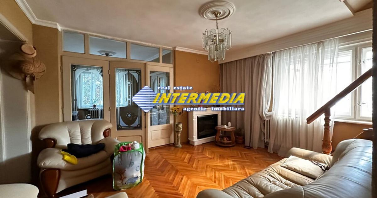 Casa 14 Camere Sc=460 mp. D+P+1+M cu 426 mp teren CETATE Lidl Curte Asfalt