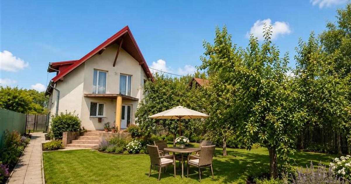 Casa cu 6 camere, 600 mp teren, pomi fructiferi, toate utilitatile, Stupini, Bra