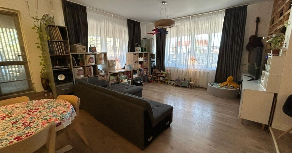 Casă P+1 195m² util, teren 500m²,7 camere, garaj - Buturugeni, direct proprietar