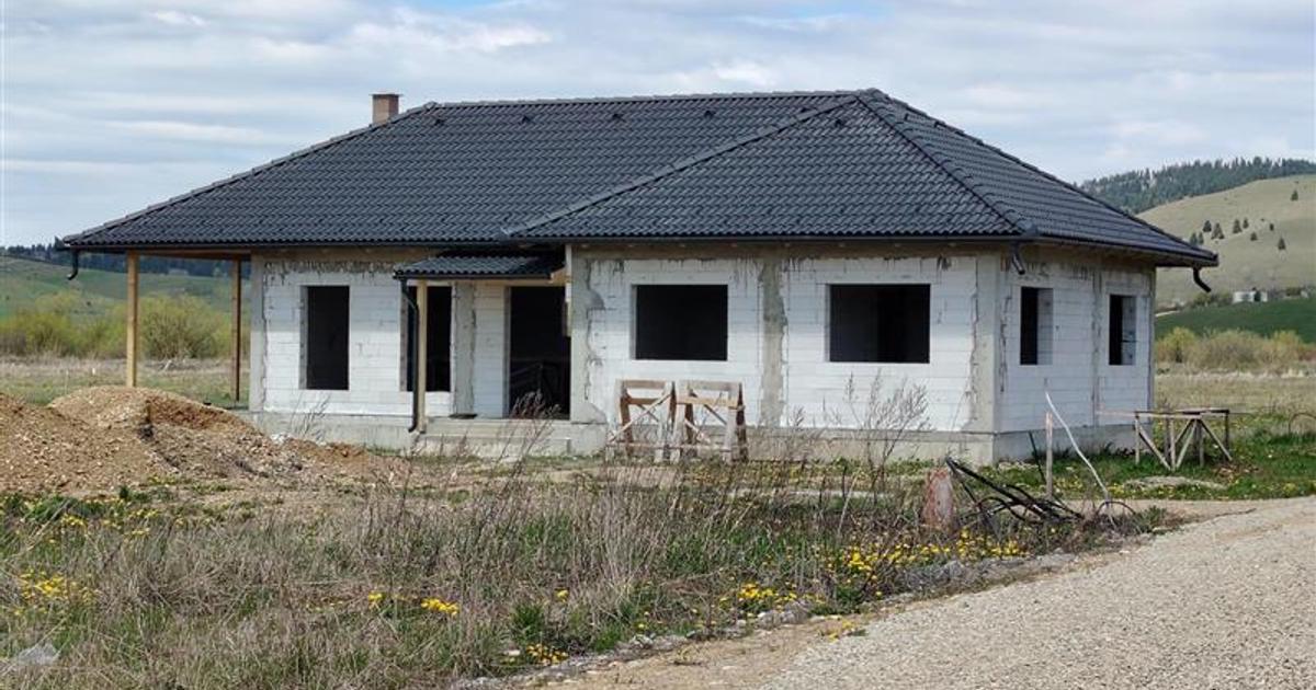 Casa familiala la rosu  (Lazarea, jud. Harghita)