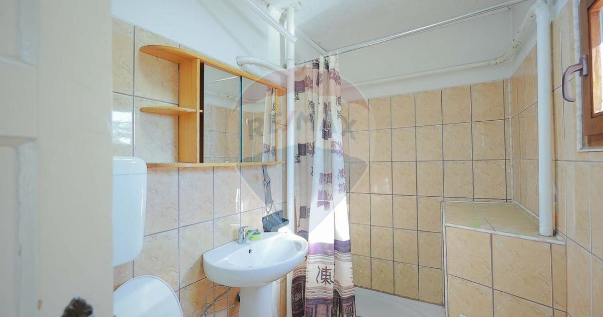 Casă cu 4 camere de vânzare în  zona Dealuri Oradea