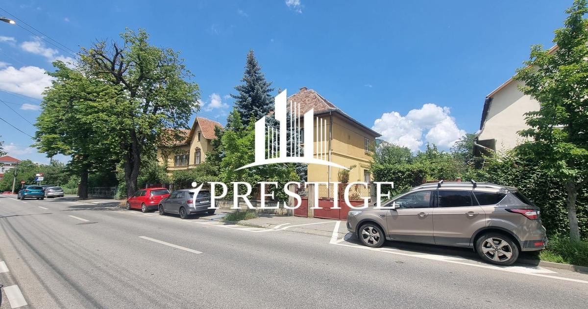 CASĂ INDIVIDUALĂ DE VÂNZARE S+P+E, 2 GARAJE, 777MP TEREN, ULTRACENTRAL