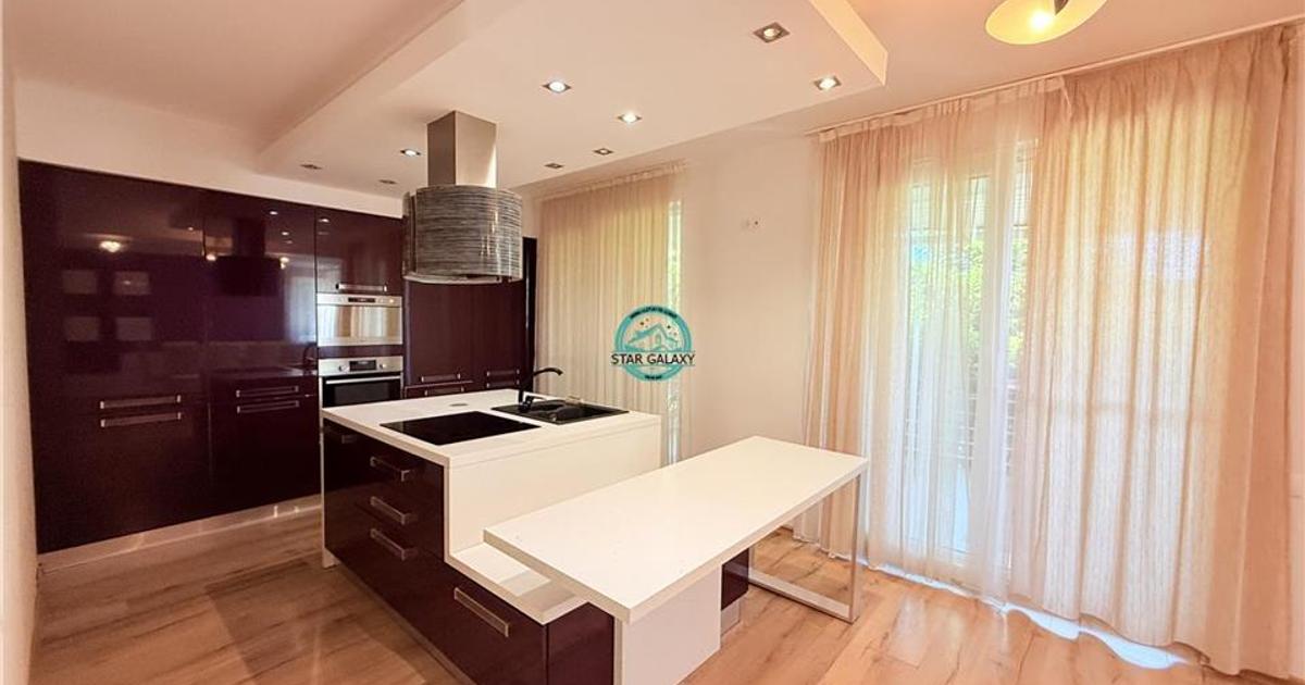 Vand casa in Sancrai cu 5 camere, 2 bai avand un teren generos de 1000mp