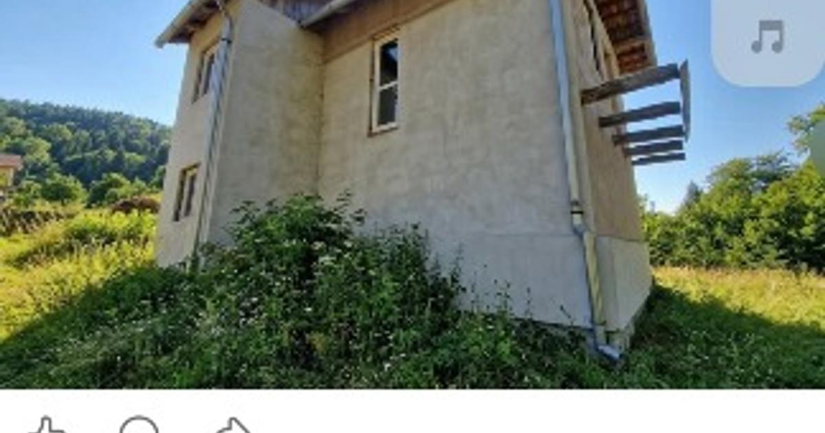 Casă individuală 96 mp cu 3 camere în Zăbala