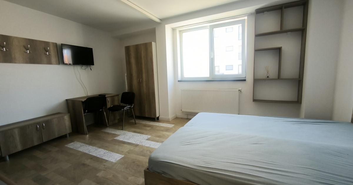Garsoniera moderna, bloc nou, zona strazii Horea