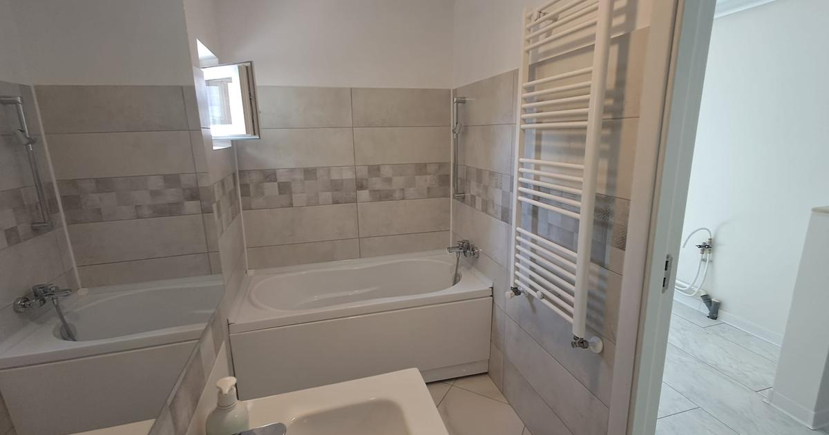 Garsoniera Zona Proficity - Colegiul Unirea - etaj 2 - 42 mp