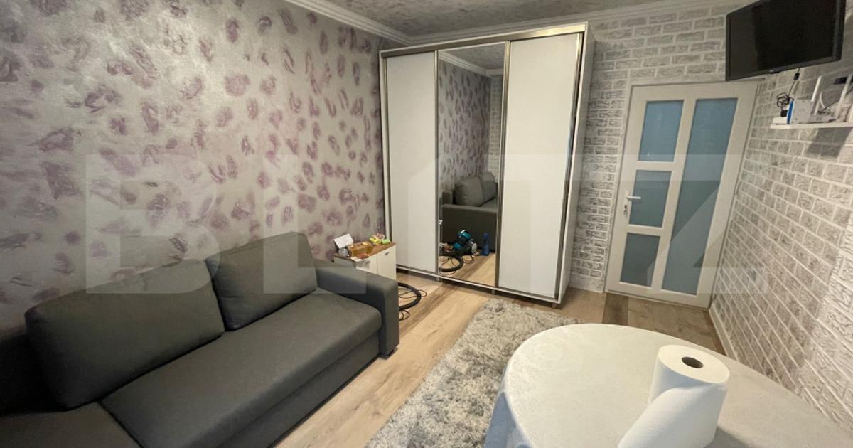 Garsoniera, etaj intermediar, zona Tomesti