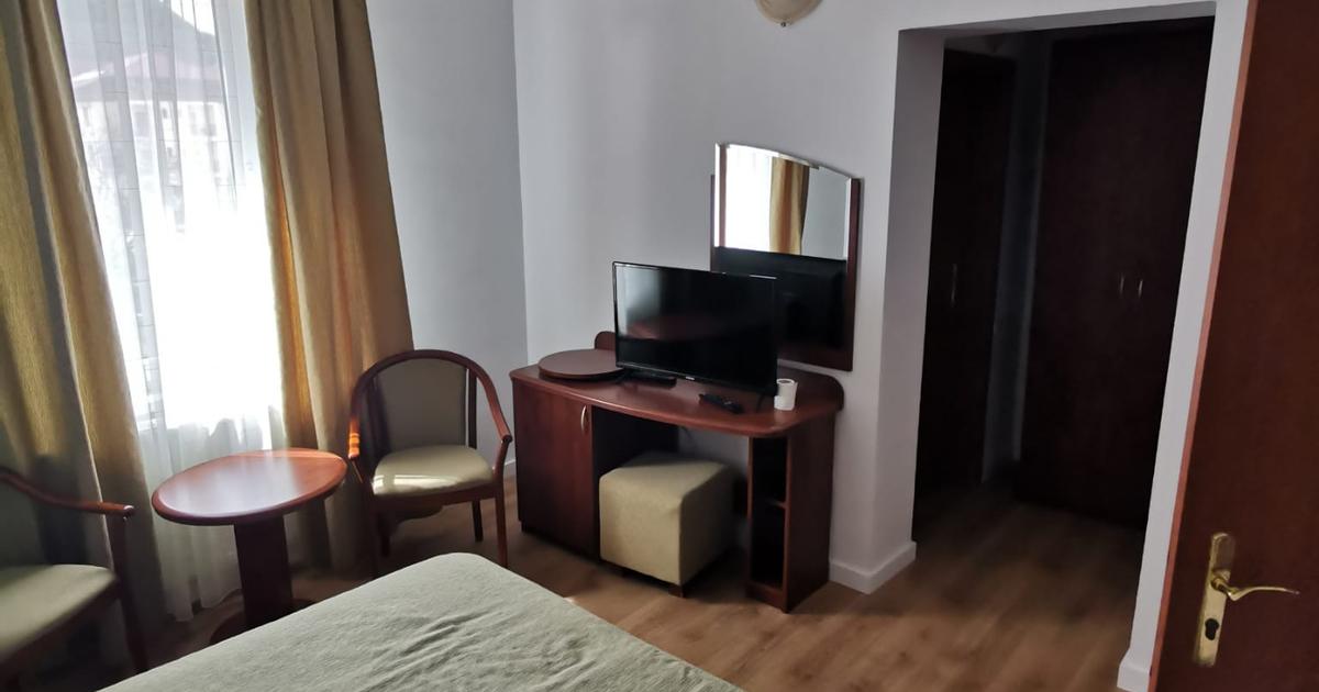 Afacere la cheie! Pensiune complet echipată, 14 camere, în centrul Băilor Olăneș